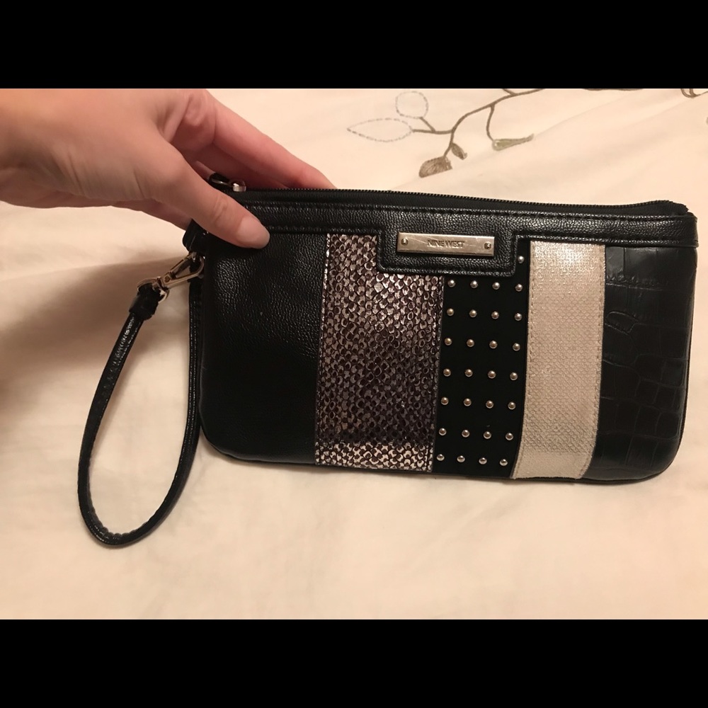 Nine West wristlet